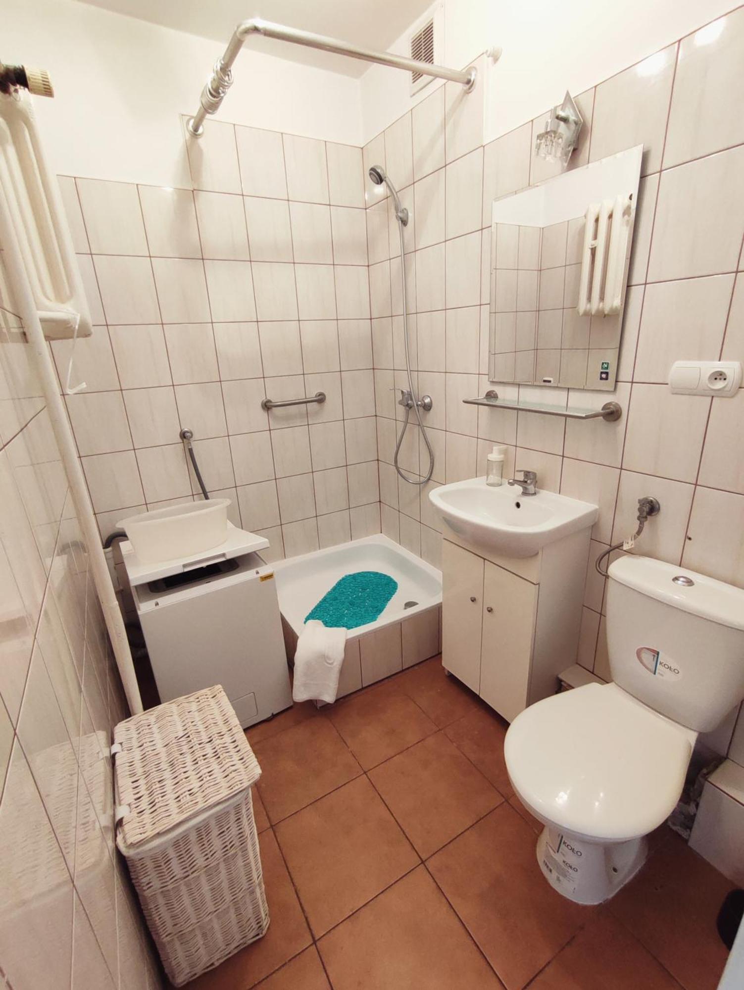 グダニスクOld House - Przymorze - 2,5 Km Do Plazy I Morzaアパートメント エクステリア 写真